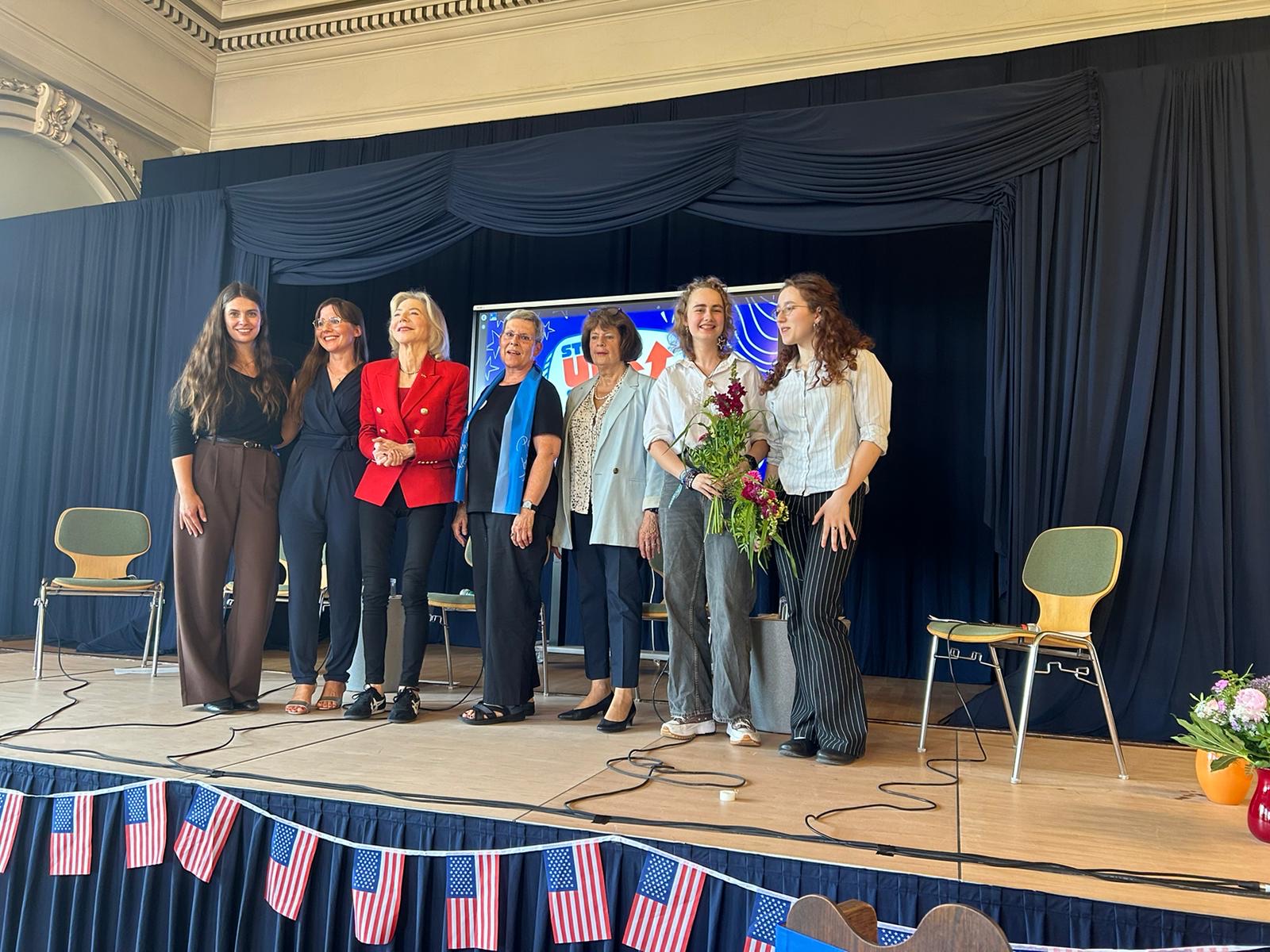 US Botschafterin5 IMG 0008