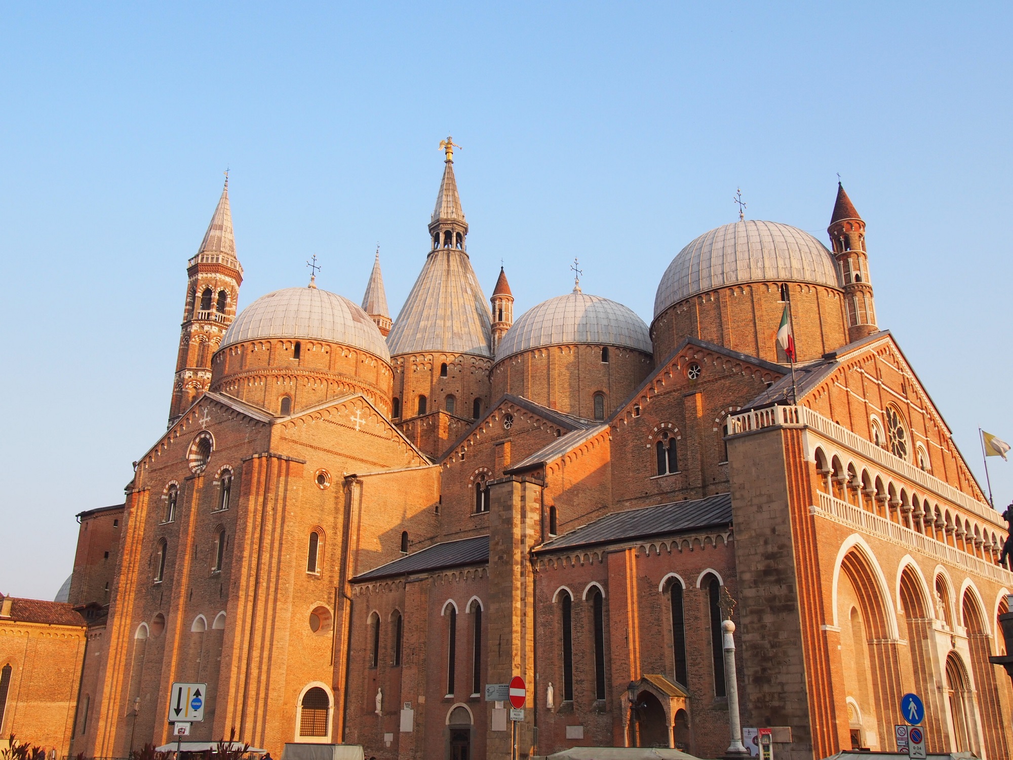 Padua Tag2 -- Basilika